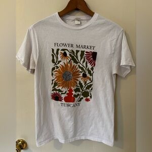 Graphic floral t shirt